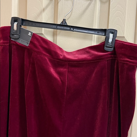 Express Editor Burgundy Wine Velvet Trouser High Rise Pants Size XL NWT $88 - Picture 5 of 7